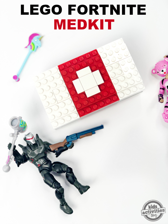 lego fortnite crafts - make a LEGO Fortnite Medkit with bricks you already have shown with Fortnite characters